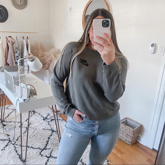 Nike Sweaters - Nike green pullover sweater